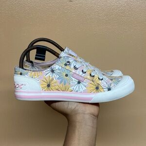 Rocket Dog Jazzin Floral Print Sneakers